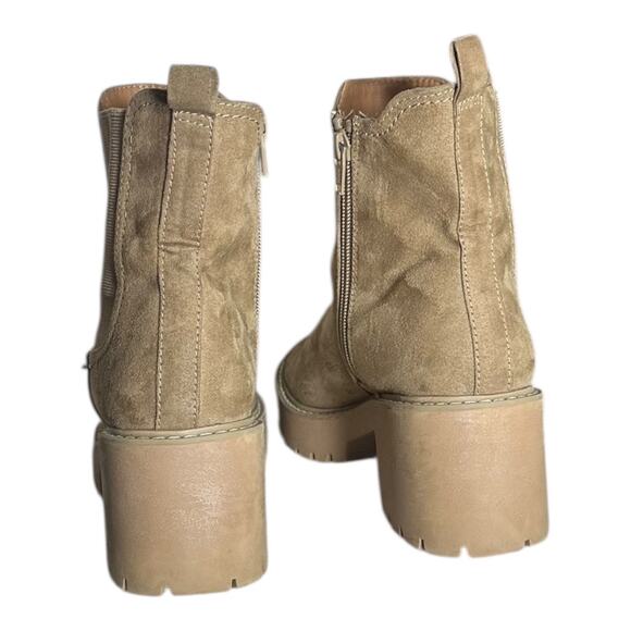 Universal Thread Tan Crispin Chelsea Boots with Memory Foam Insole womens 6.5 - Picture 6 of 8